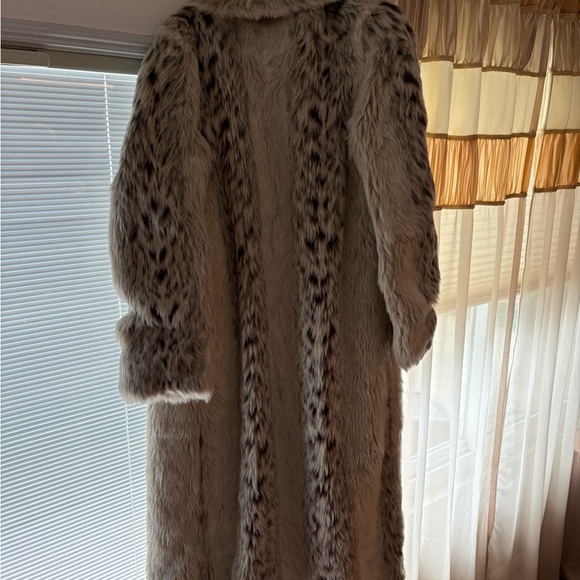 Monterey Fashions Vintage Faux Fur Long Coat 1X Made USA | Statement Winter Coat - Picture 7 of 10
